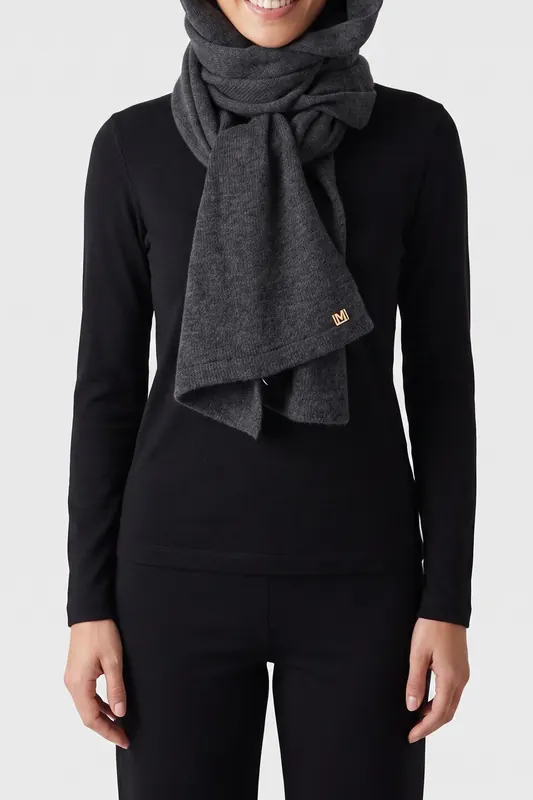 GUESS Afrah Hoodie Scarf S Dark Coal Heather M9 Maat: OS | Sjaals Outlet | Dames | Grijs
