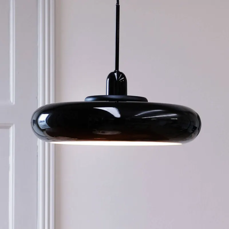 Żyrandol Dyberg Larsen Planet, czarna, Ø 40 cm, metal