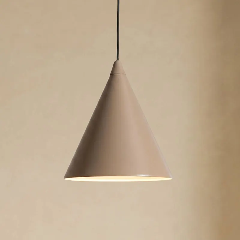 Żyrandol Form, beżowa, metalowa, Ø 24 cm, stożkowa, E27