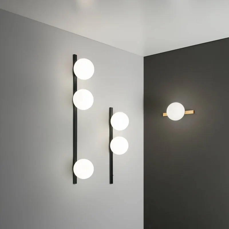 Lampa ścienna Enoire, wysokość 90 cm, czarny, metal/szkło, 3-punktowa