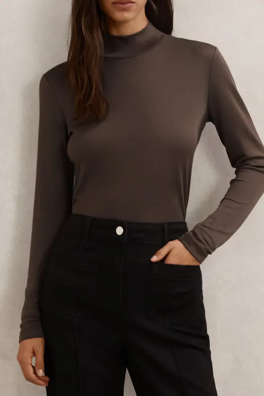 Reiss Funnel Neck Top Khaki Green Maat: XS | Longsleeves Outlet | Dames | Bruin