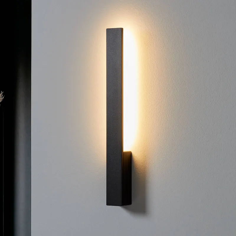 Arcchio Ivano kinkiet LED, 42,5 cm, czarny, metalowy