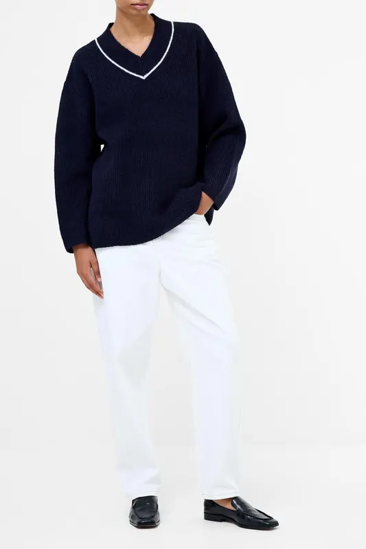 French Connection Kezia Vertical V Nk Jumper Navy/w.white Maat: M | Sweaters Outlet | Dames | Blauw