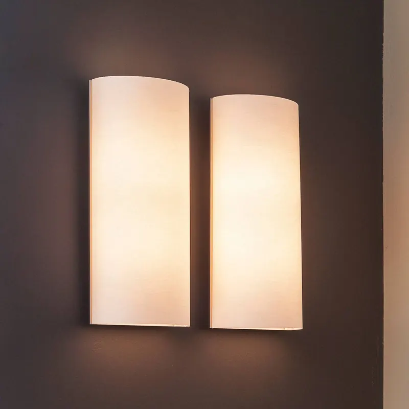 serien.lighting Club Kinkiet LED, aluminium/biały