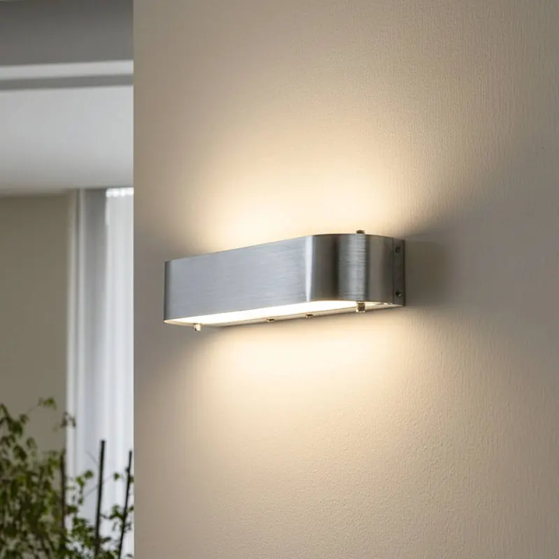 Kinkiet Nika z oprawą E14, aluminium