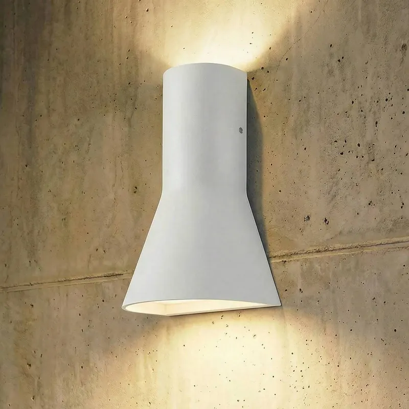 Kinkiet zewnętrzny LED Lucande Zephy, światło skierowane w górę/w dół,
