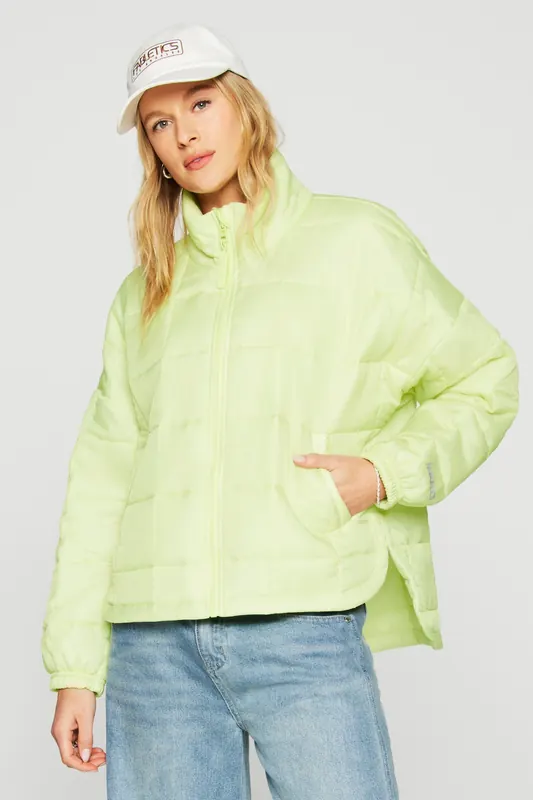 Fabletics Daydreamer Quilted Jacket Morning Dew Maat: M REG | Winterjassen Outlet | Dames | Groen