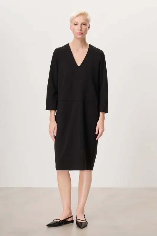 TRVL DRSS New Punto V Dress Black Maat: L | Midi Jurken Outlet | Dames | Zwart