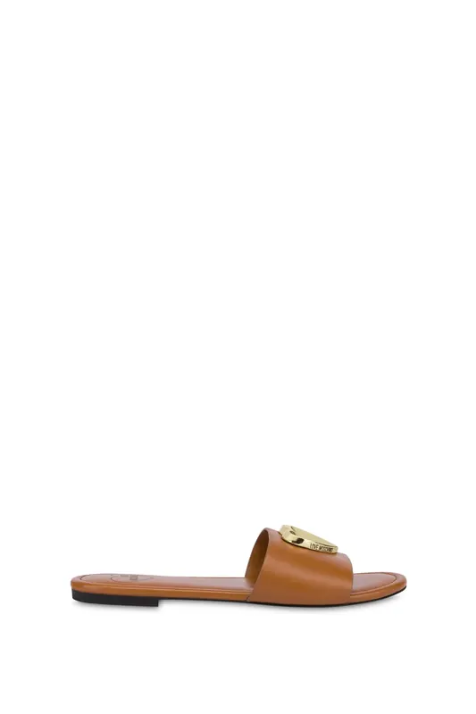 Moschino Calfskin Flat Sandals With Heart Brown Maat: 36 | Sandalen Outlet | Dames | Bruin