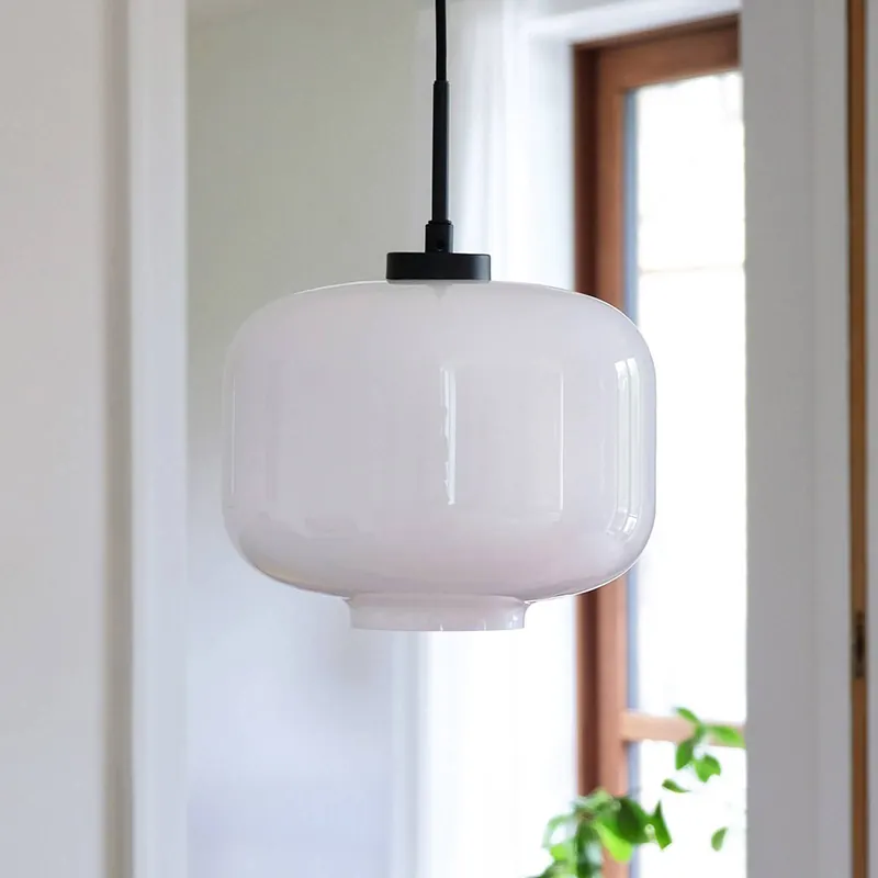Żyrandol Dyberg Larsen Arp, biała, szkło, Ø 30 cm