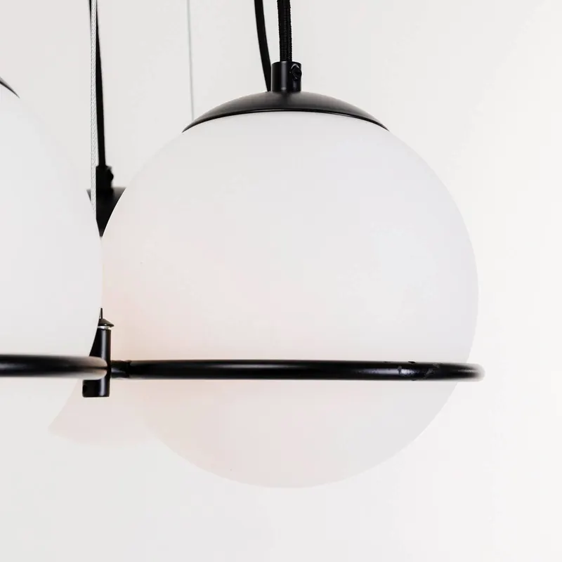 Lampa wisząca Kare Globes w kolorze białym i czarnym