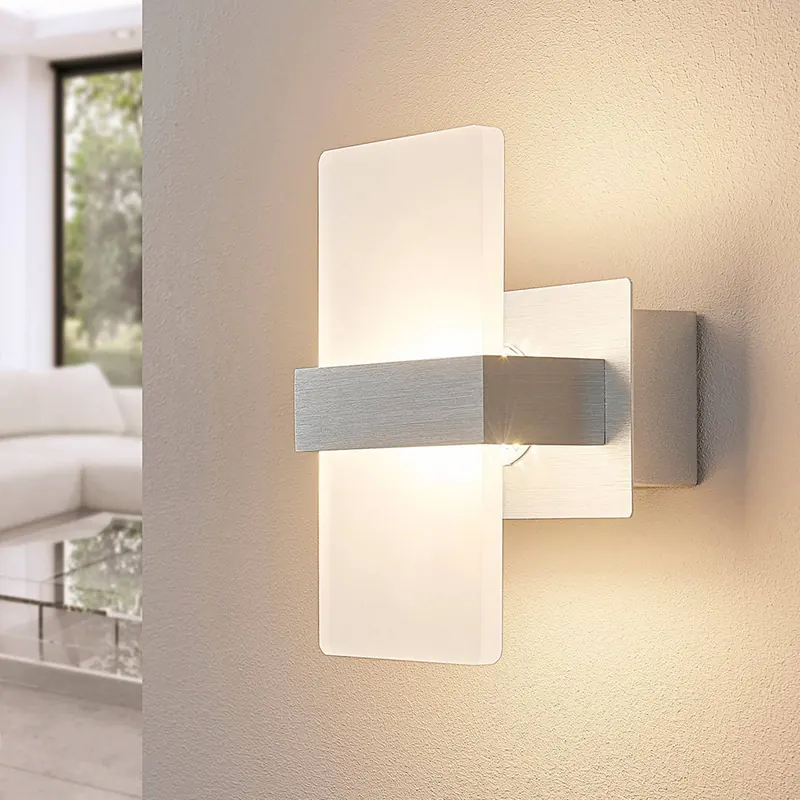 Kinkiet LED Lindby Yorick, 18 cm, aluminium/biały z przełącznikiem