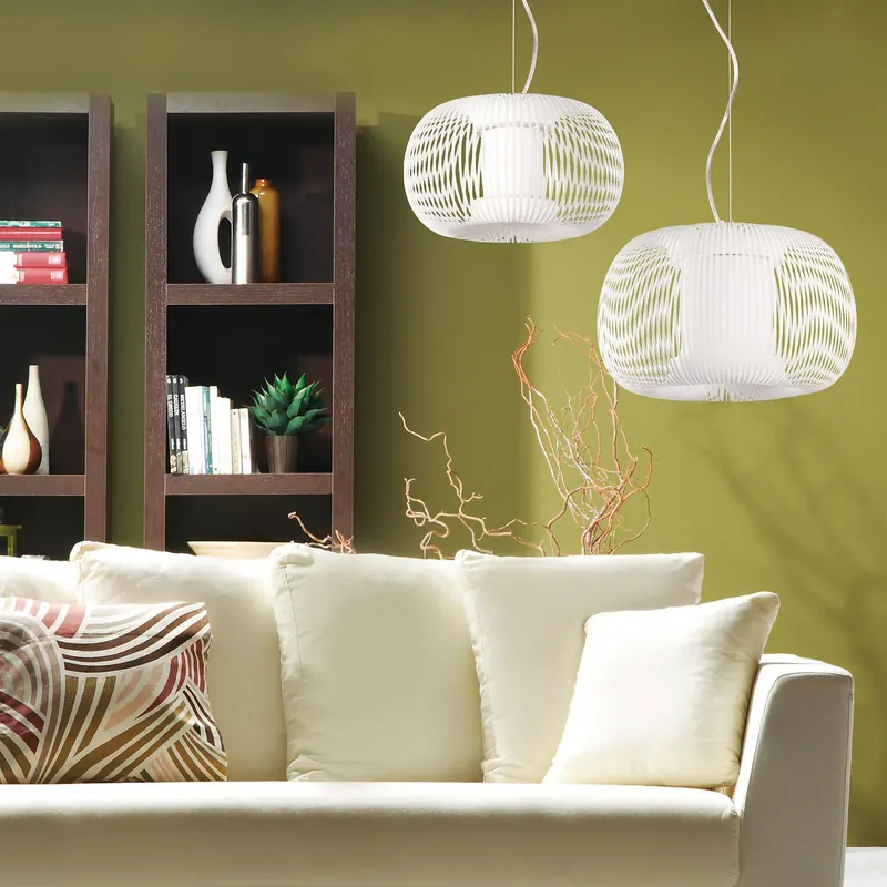 Lampa wisząca Mirta, klosz wykonany z akrylowych prętów, biały, Ø 45 cm
