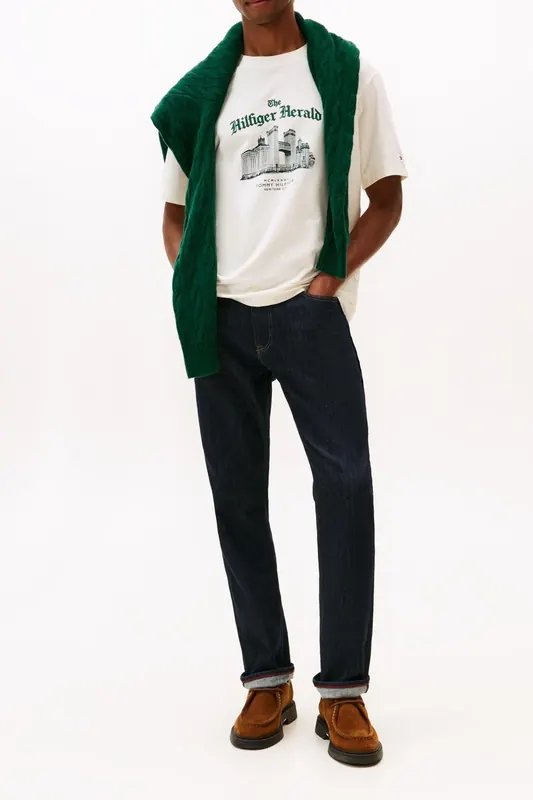 Tommy Hilfiger Herald Skyline Graphic Ivory Petal Maat: XXL | Basic T-Shirts Outlet | Heren | Ecru