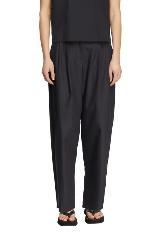 Comma  Pants Marine Maat: W48 | Pantalons Outlet | Dames | Zwart