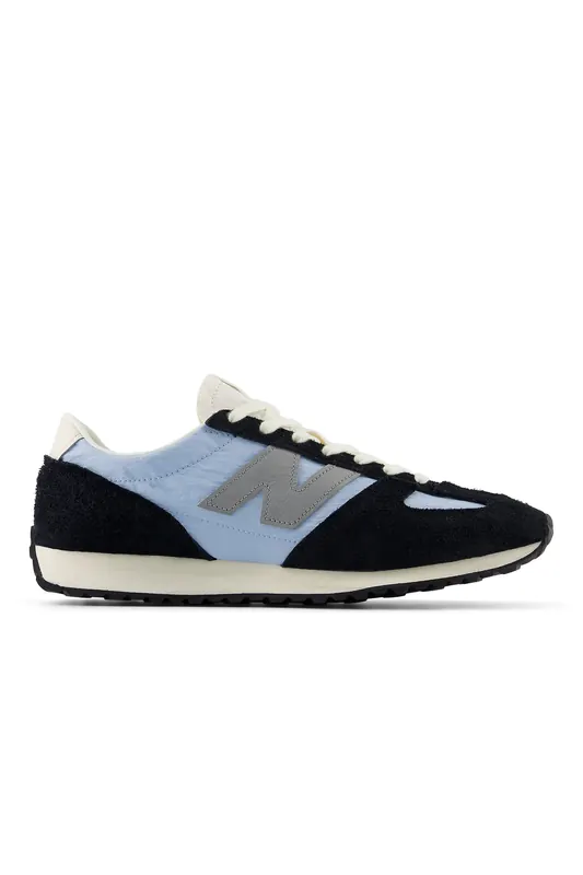 New Balance Unisex 471 New Spruce Maat: 36 | Sneakers Outlet | Unisex | Zwart