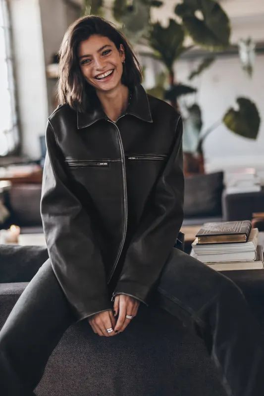 Mikuta The Black Faded Straight Leather Jacket Black Maat: L | Leren Jassen Outlet | Dames | Zwart