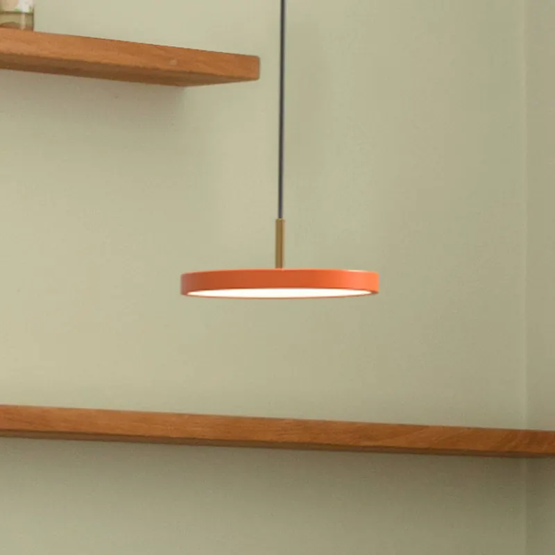 Żyrandol UMAGE Asteria MicroV2 ściemniany, pomarańczowy