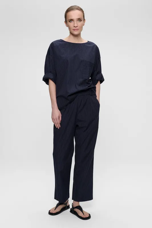 ZENGGI Poplin Pinstripe T-shirt Midnight Blue Maat: XS | Tops Outlet | Dames | Blauw