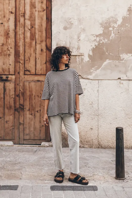 Mikuta The Striped Long Loose Thin Linen T-shirt Black Maat: L | Tops Outlet | Dames | Wit