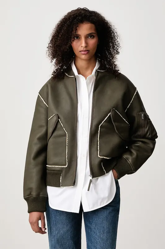 Maison Kitsuné  Bomber krótka kurtka damska z imitacji skóry