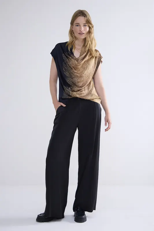 Summum Woman Top Border Print Camel Brown Maat: 38 | Blouses Outlet | Dames | Zwart