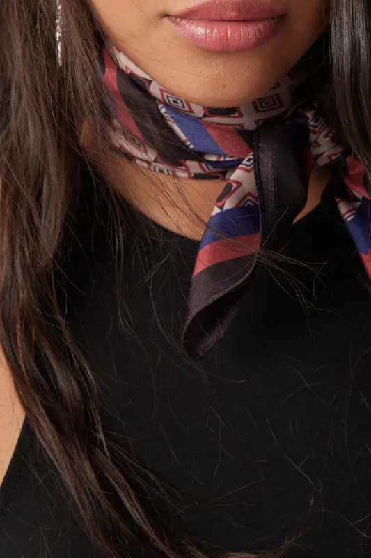 BA&SH Scarf Raisin Maat: OS | Sjaals Outlet | Dames