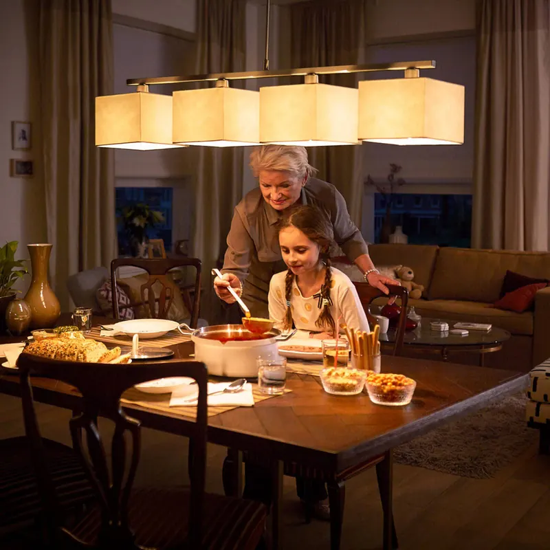 Philips SceneSwitch E14 Żarówka LED 4,3 W Żarnik