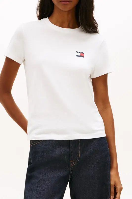 Tommy Hilfiger Tjw Regular Wavy Flag Ss T-shirt Ecru Maat: S | Tops Outlet | Dames | Wit