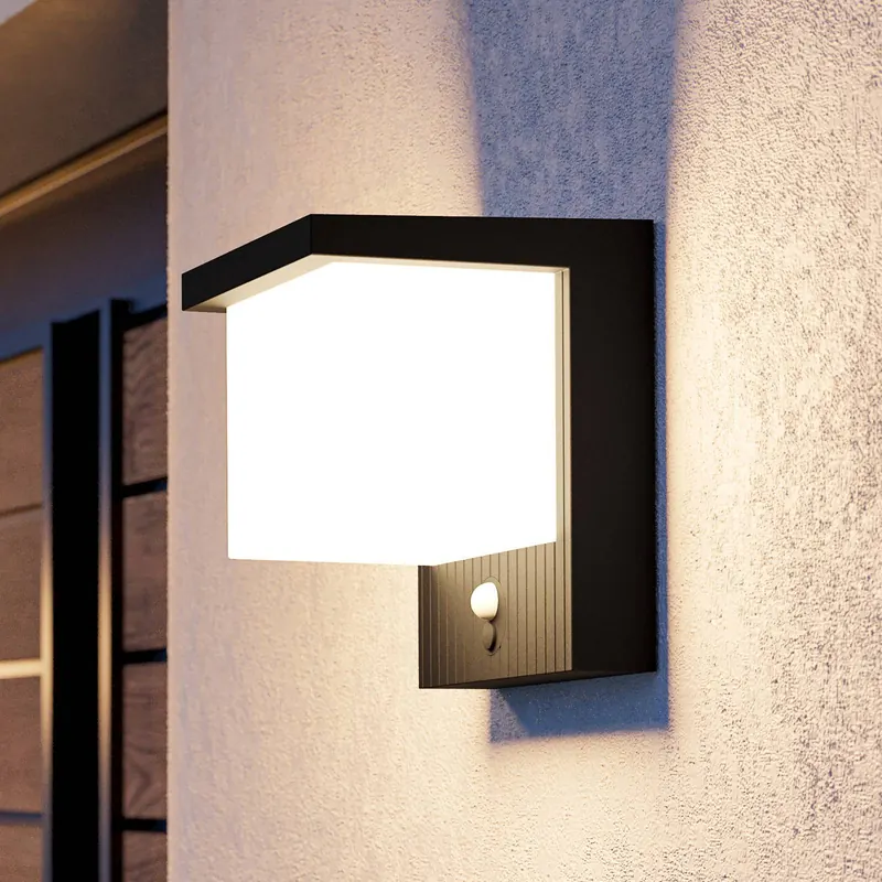 Lampa ścienna LED z panelem słonecznym Frigento, czarna, wysokość 15 cm, z