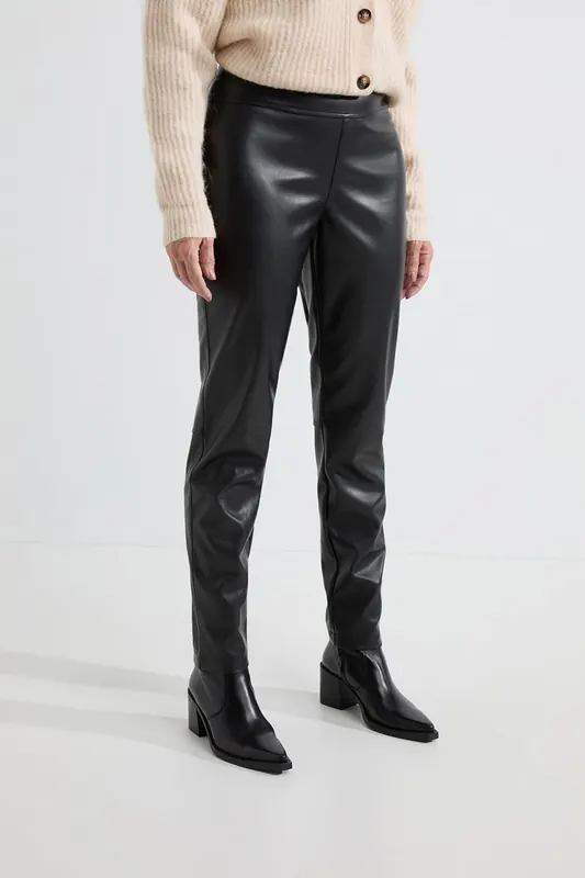 Josephine & Co Amy Pants Black Maat: 36 | Pantalons Outlet | Dames | Zwart