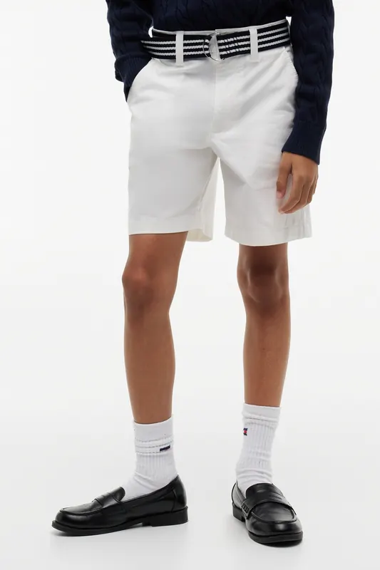 Tommy Hilfiger Boys Baggy Chino Belted Shorts White Maat: 12 | Broeken Outlet | kids | Wit