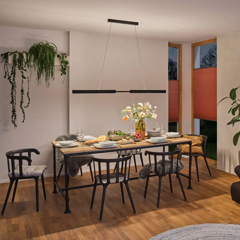 Żyrandol LED Paulmann Aptare, czarna, 2700 K, z funkcją smart, ściemniany.