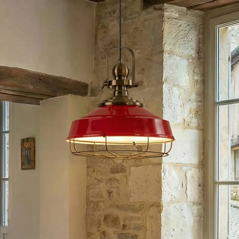 Lampa wisząca Astel, czerwona, Ø 41 cm, metal, detale z antycznego mosiądzu