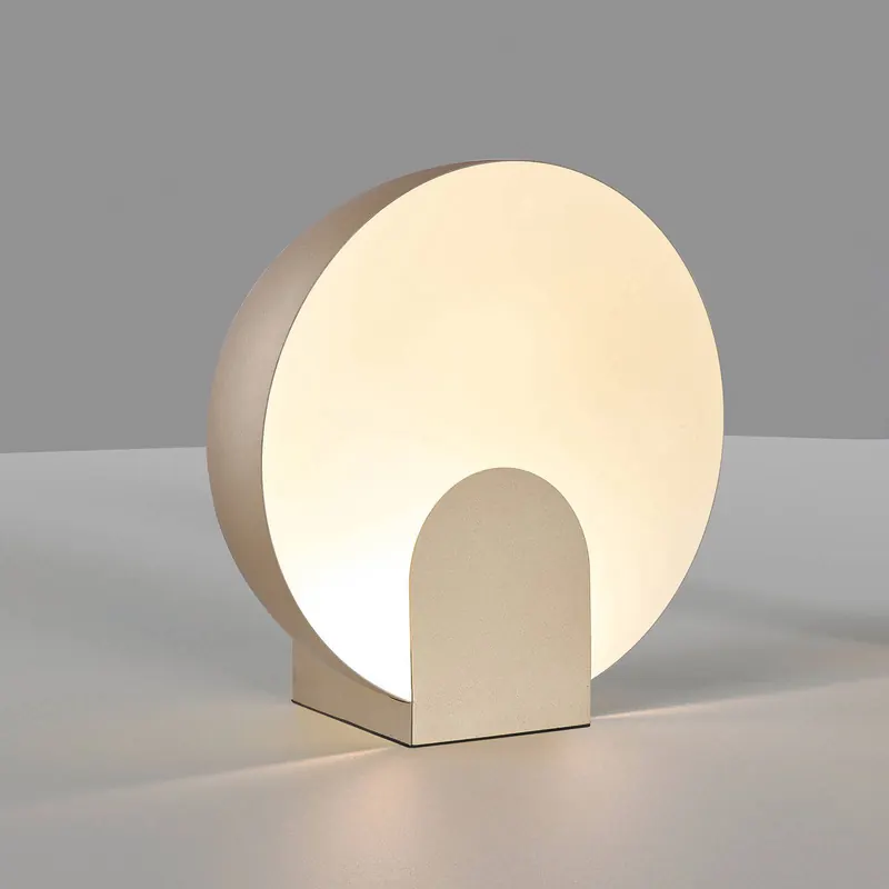 Lampa stołowa LED Óculo, kolor złoty, Ø 30 cm, metal, pośrednia