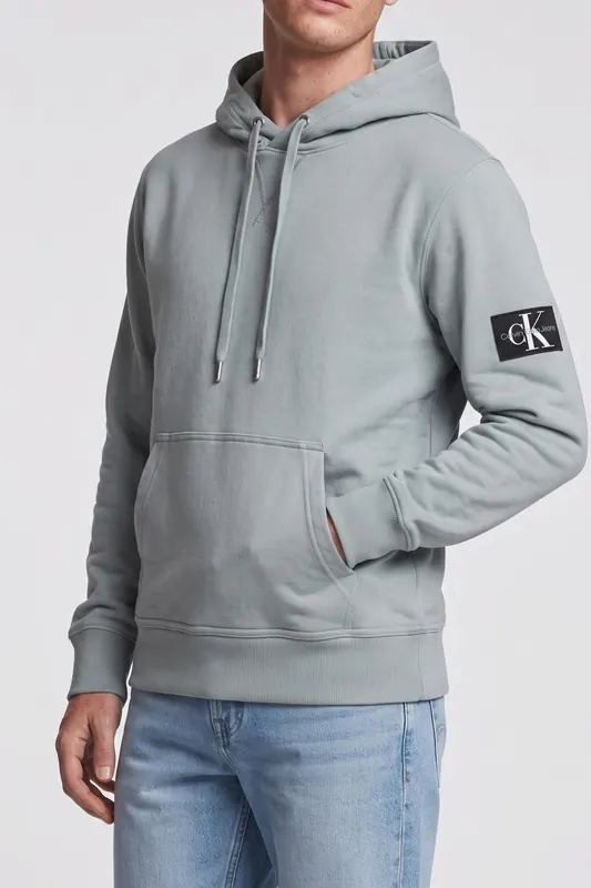 Calvin Klein Ls 350terry Badge Sweatshirt Old Overcast Maat: M | Hoodies Outlet | Heren | Grijs