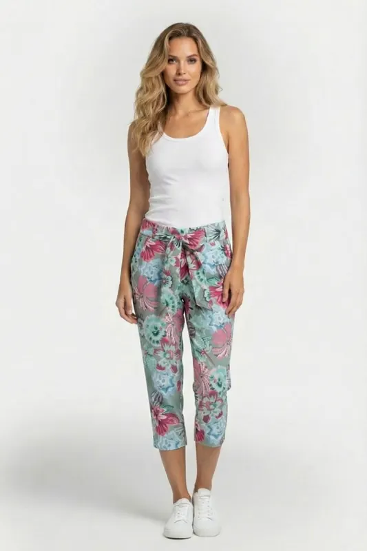 DIDI Travel Capri Journal In De Granite Green With Floral Medley Maat: 34 | Broeken Outlet | Dames | Groen