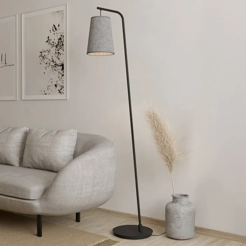 Lampa stojąca Alsager z filcowym kloszem