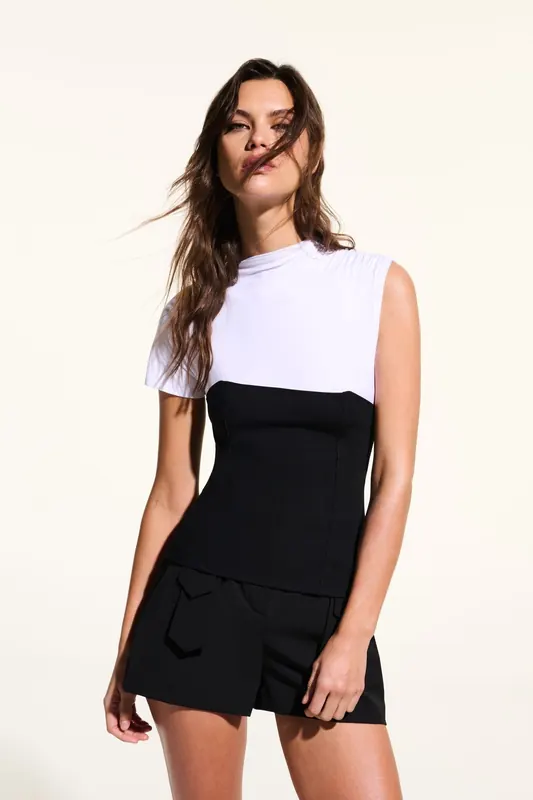 Karl Lagerfeld Karl Studio Fabric Mix T-shirt White/black Maat: S | Mouwloze Tops Outlet | Dames | Zwart