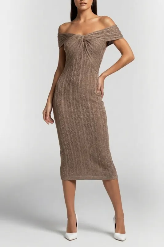 GUESS Marciano By  Gia Ribbed Sweater Dress Natural Almond Maat: 44 | Midi Jurken Outlet | Dames | Bruin