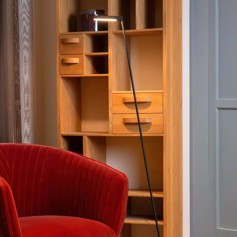 Lampa stojąca LED Lavale, czarna, ściemniana, wysokość 138 cm