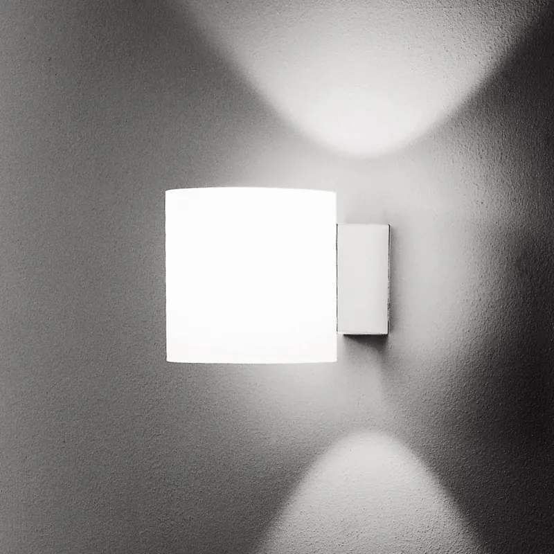 Martinelli Luce Tube kinkiet, szklany klosz 10 cm