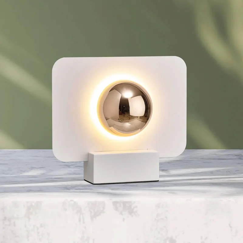 Lampa stołowa LED Alba, efekt oświetlenia pośredniego, biała
