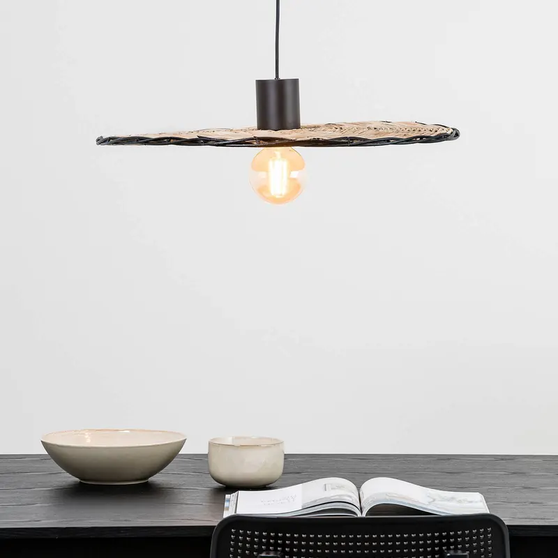 Lampa wisząca Costas, odchylany klosz z rattanu, Ø 60 cm