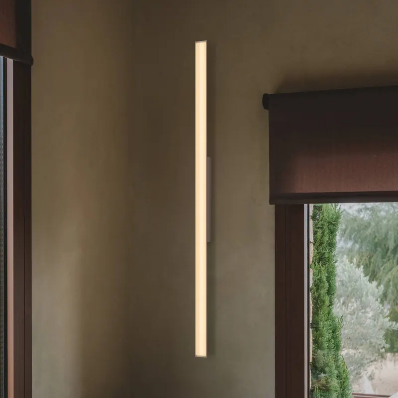 Kinkiet LED Vibia SPA, długość 121 cm, beżowy, IP44 2700 K