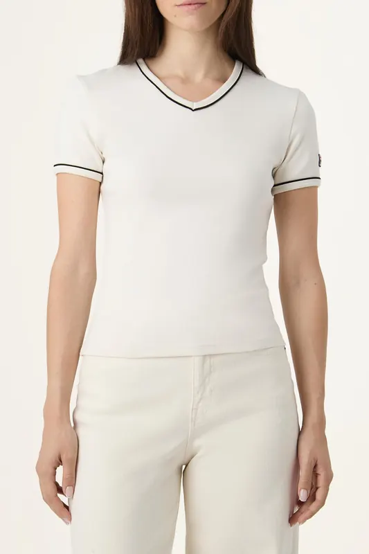 FILA Portello Slim V-neck T-shirt Egret Maat: M | Tops Outlet | Dames | Wit
