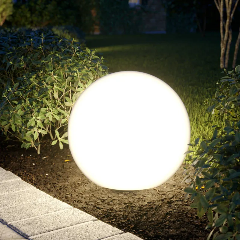 Lampa kulista Cumulus M, średnica 45 cm, biała, tworzywo sztuczne, IP44, E27