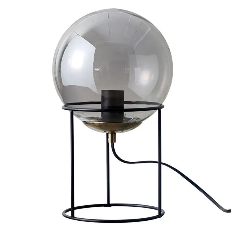 Dyberg Larsen Moon lampa stołowa szklana kula dym