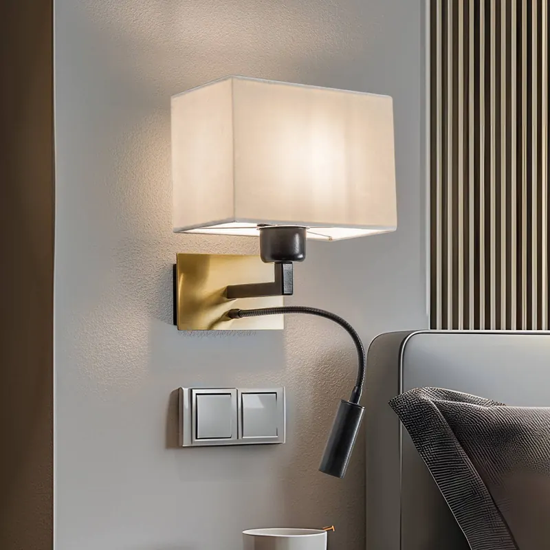 Lampa ścienna Harry, kątowa, mosiądz/czarny/biały