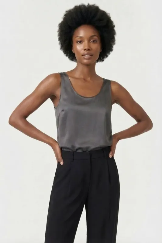 Comma  Blouses Grey/black Maat: 38 | Mouwloze Tops Outlet | Dames | Grijs